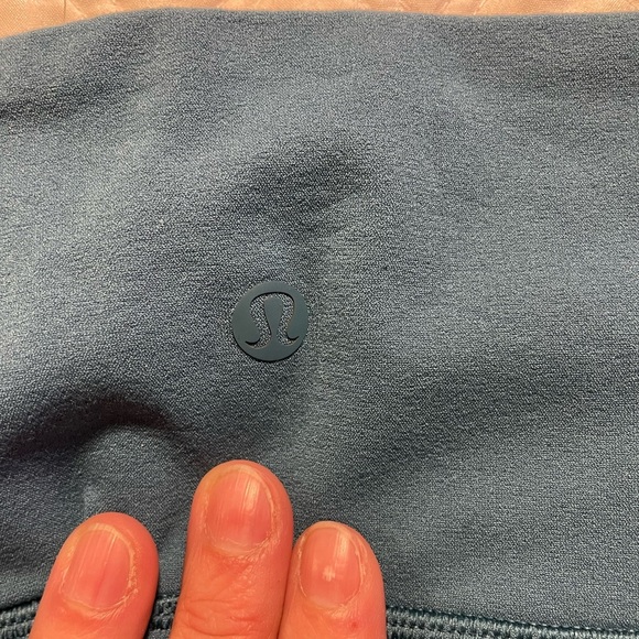# 206- LULULEMON -Reveal Crop Interconnect - Picture 5 of 7